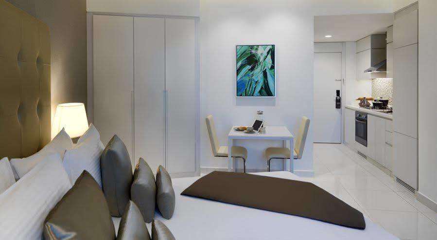 Damac Maison The Vogue Dubaj Zewnętrze zdjęcie A typical apartment interior