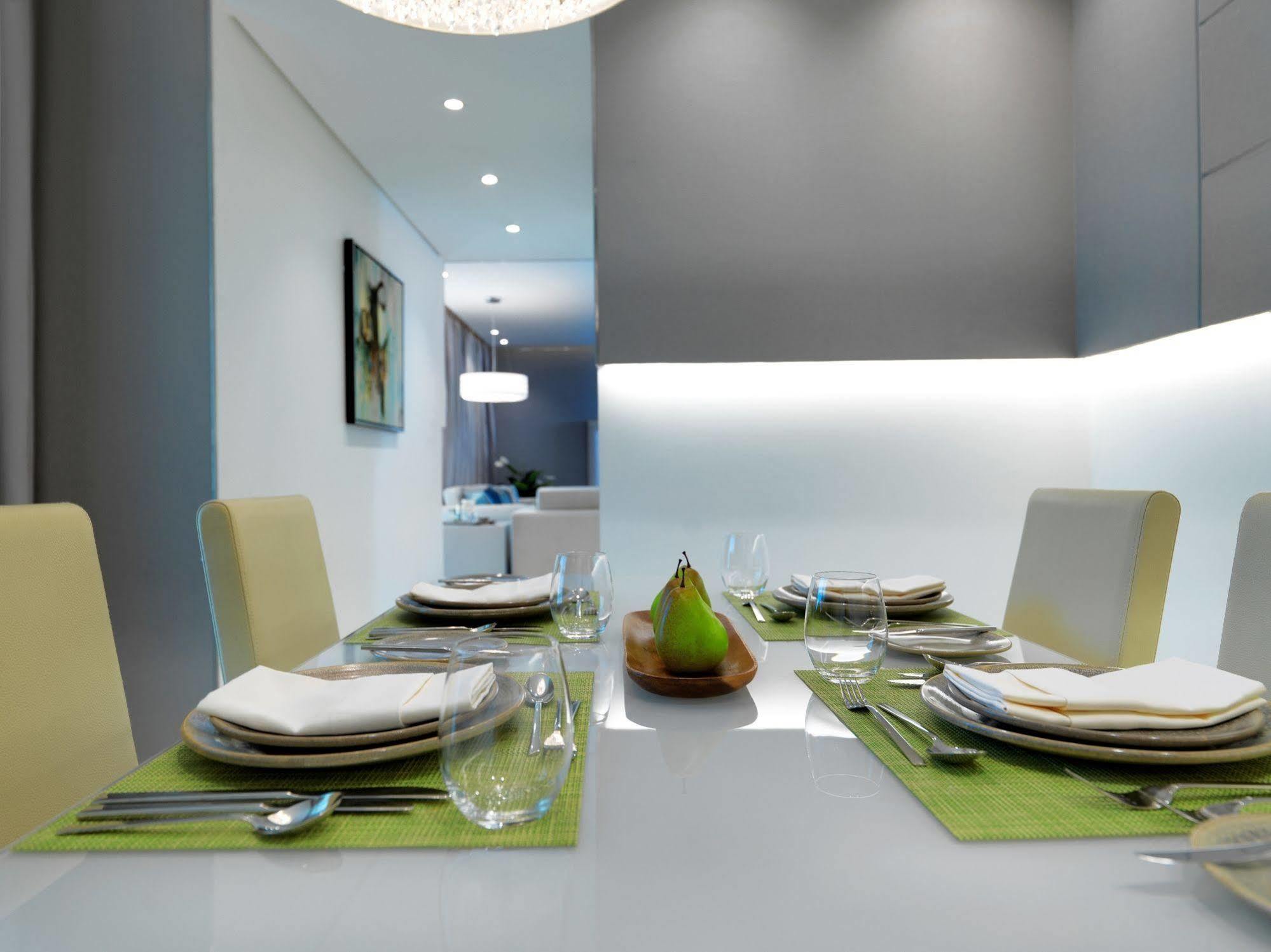 Damac Maison The Vogue Dubaj Zewnętrze zdjęcie A dining room